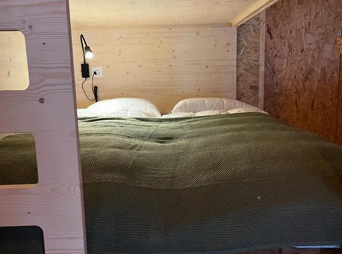 Bür Buren an der Aare